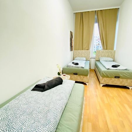 Bright 5Br Shared Apartment W Great Transport Link Wien Exteriör bild