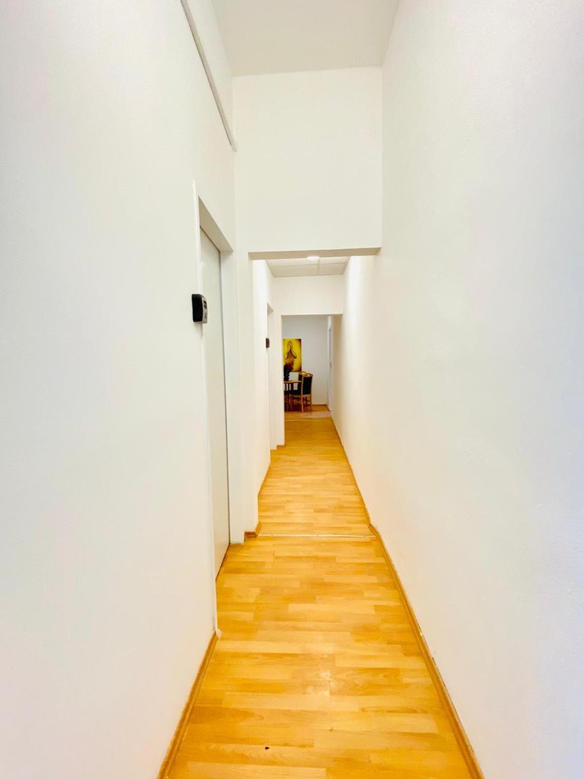 Bright 5Br Shared Apartment W Great Transport Link Wien Exteriör bild