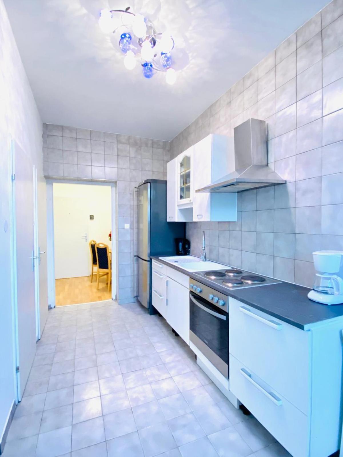 Bright 5Br Shared Apartment W Great Transport Link Wien Exteriör bild