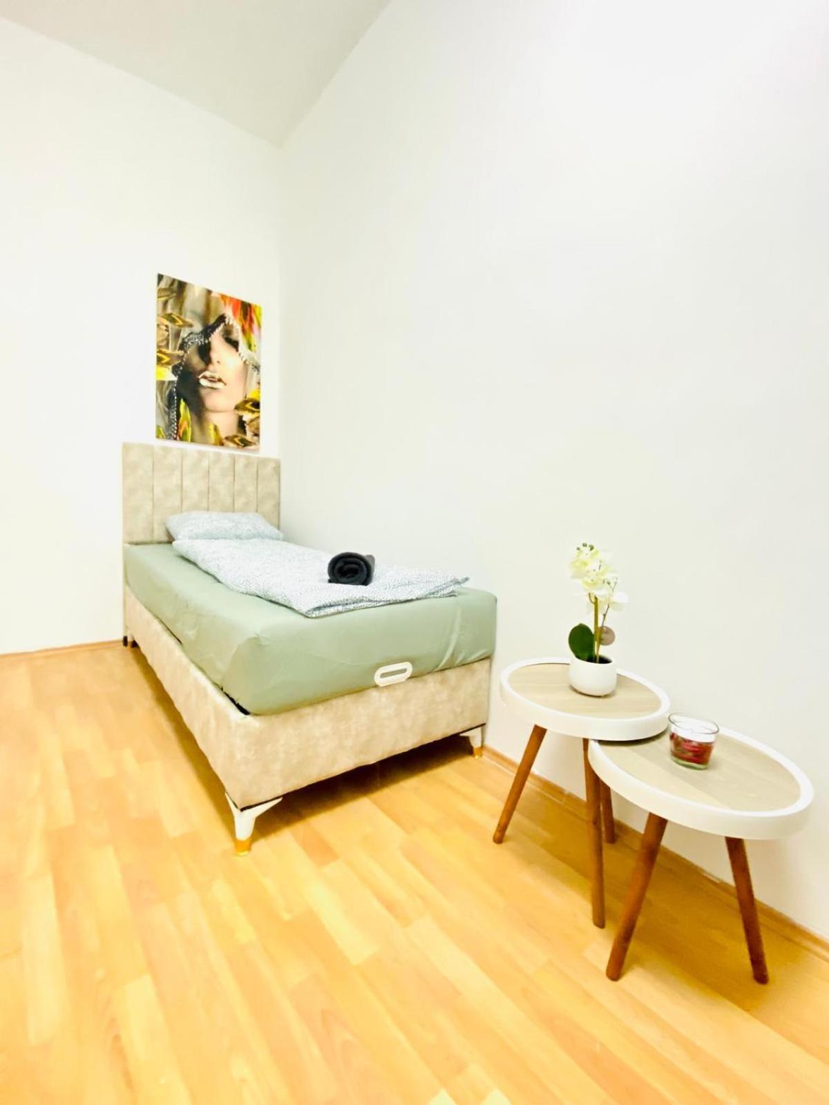 Bright 5Br Shared Apartment W Great Transport Link Wien Exteriör bild