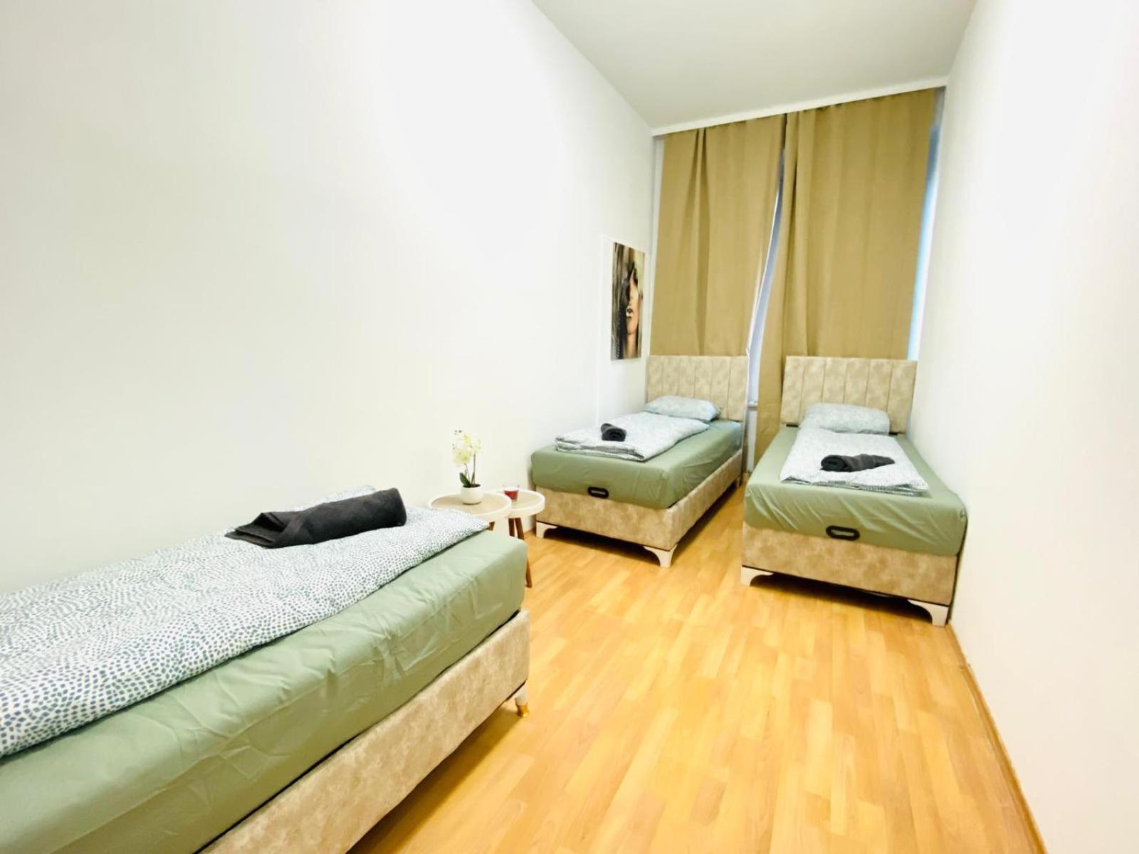 Bright 5Br Shared Apartment W Great Transport Link Wien Exteriör bild