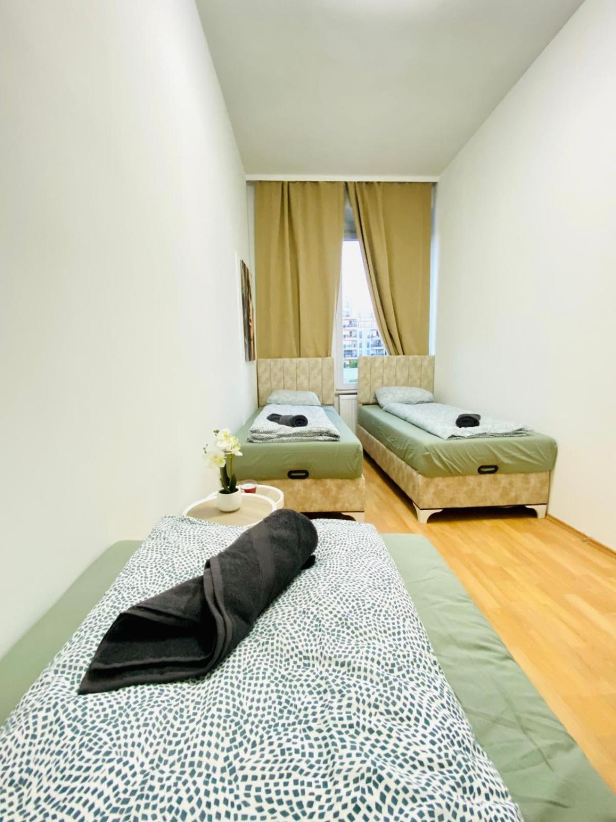 Bright 5Br Shared Apartment W Great Transport Link Wien Exteriör bild