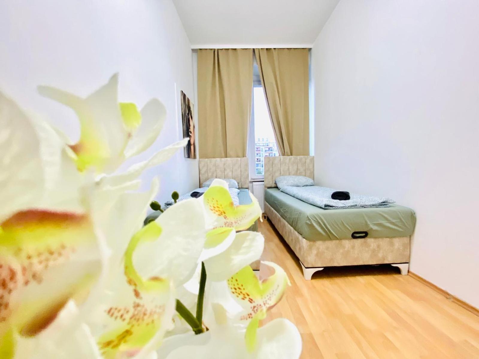 Bright 5Br Shared Apartment W Great Transport Link Wien Exteriör bild