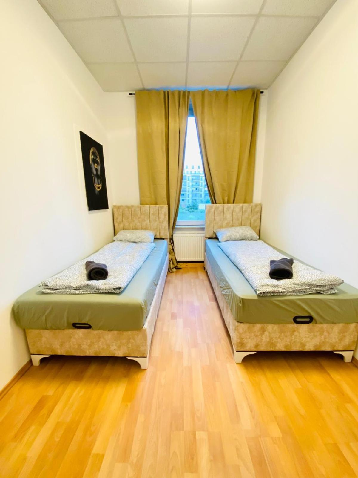 Bright 5Br Shared Apartment W Great Transport Link Wien Exteriör bild