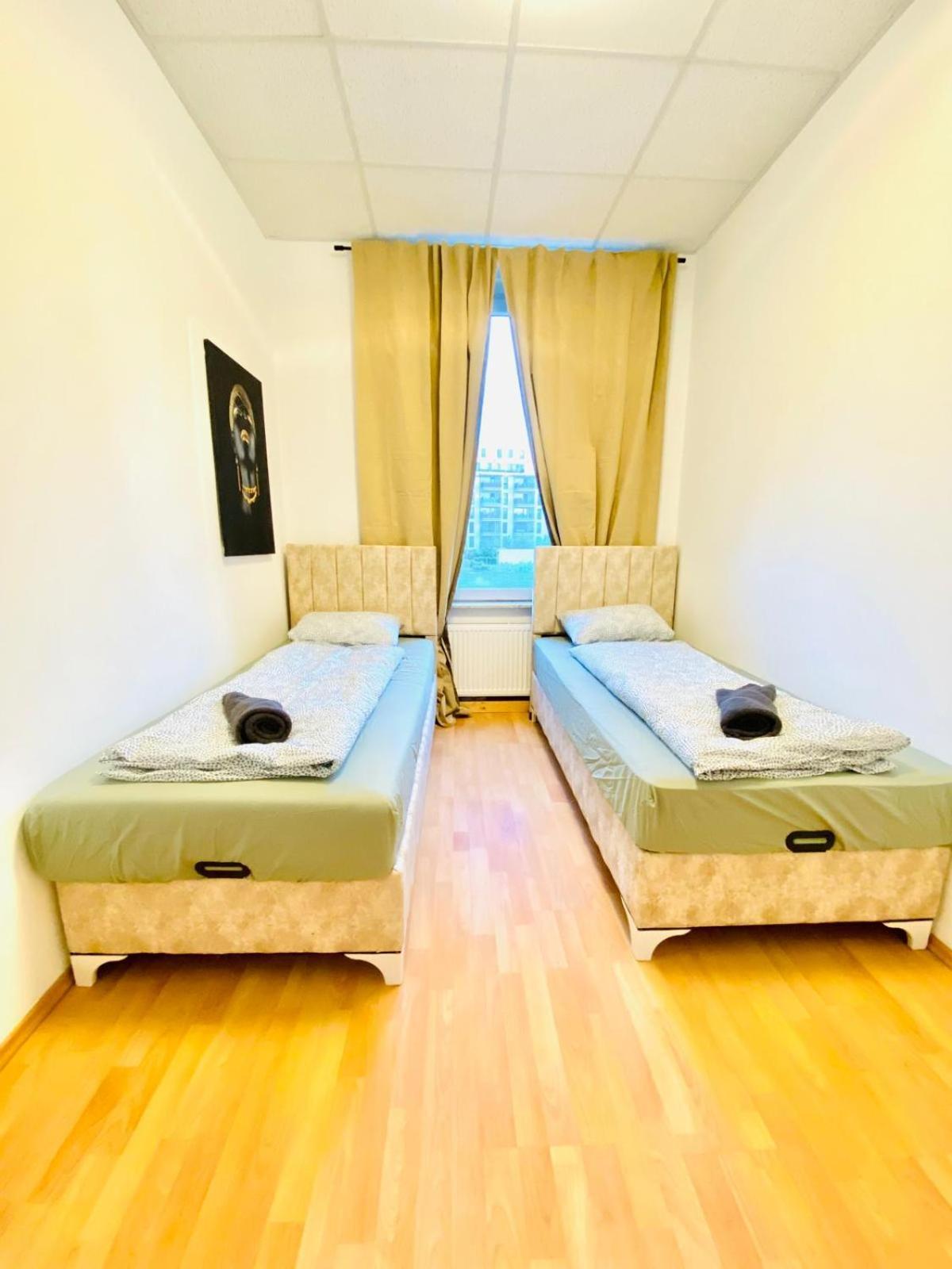 Bright 5Br Shared Apartment W Great Transport Link Wien Exteriör bild