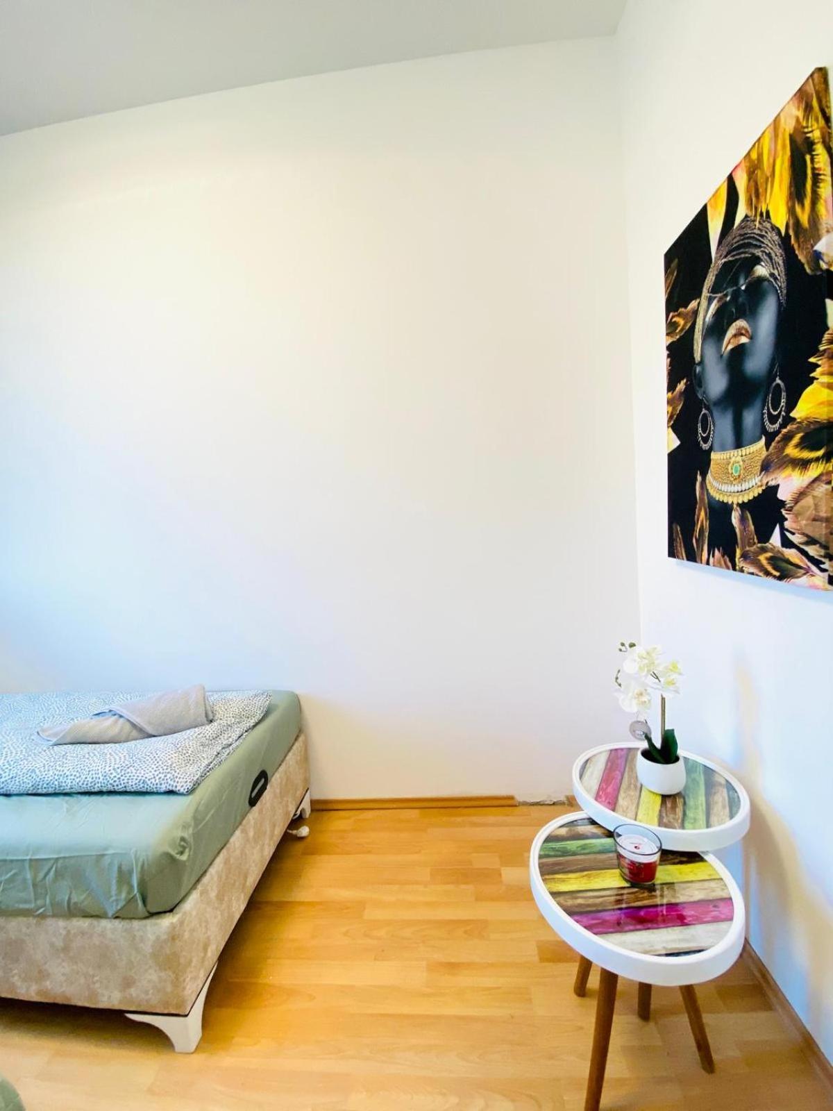 Bright 5Br Shared Apartment W Great Transport Link Wien Exteriör bild